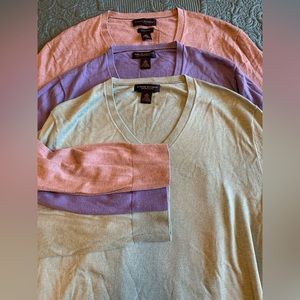 Combo 3 - sweaters V neck - Banana Republic - all 3 medium